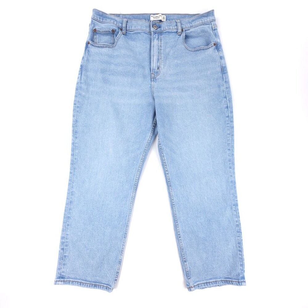 Abercrombie 90s Straight Ultra High Rise Jeans Clean Girl Minimal Y2k Light Wash
